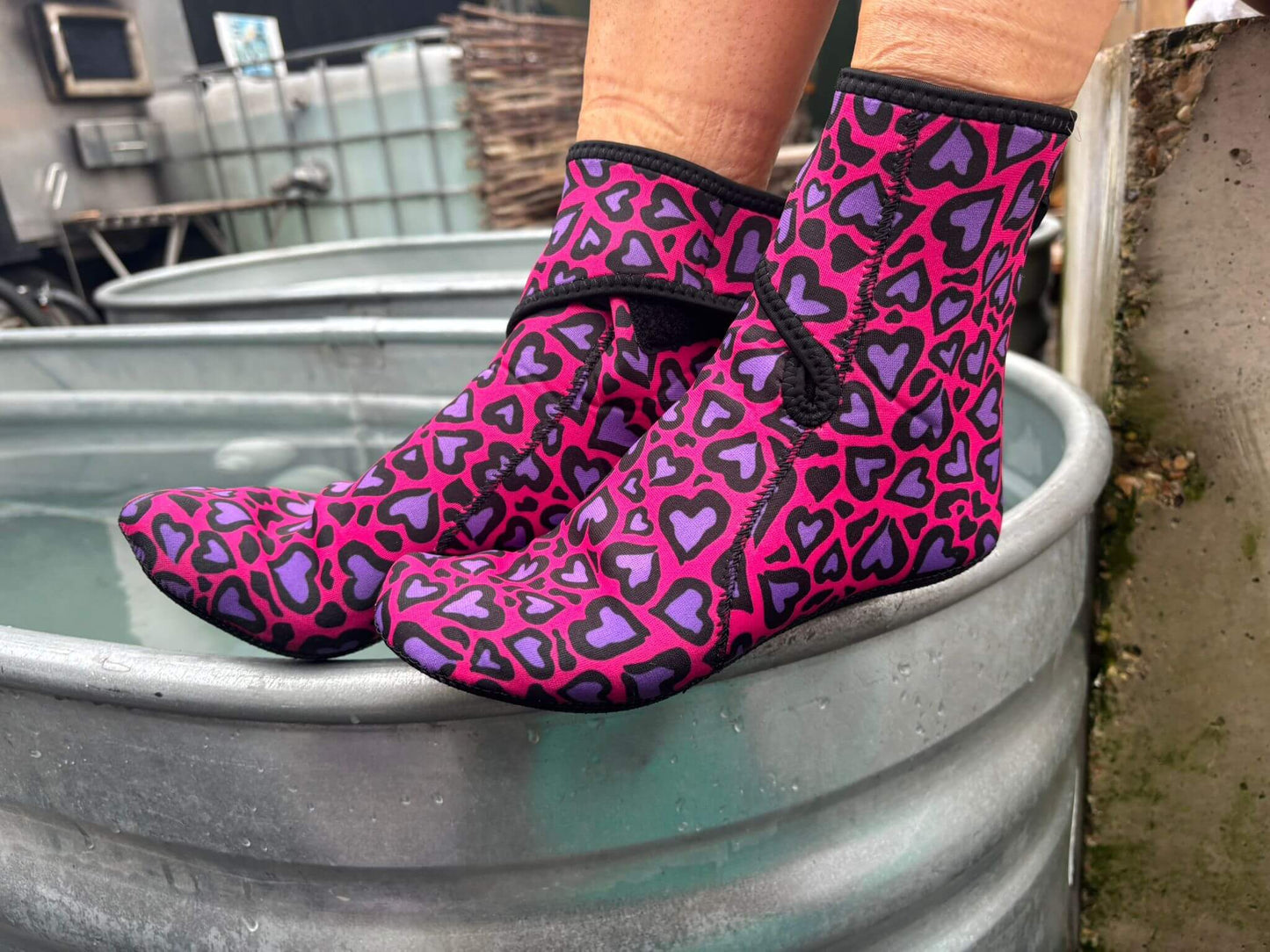 YULEX EasyOff⢠Swimming Socks; Cold Cold Heart