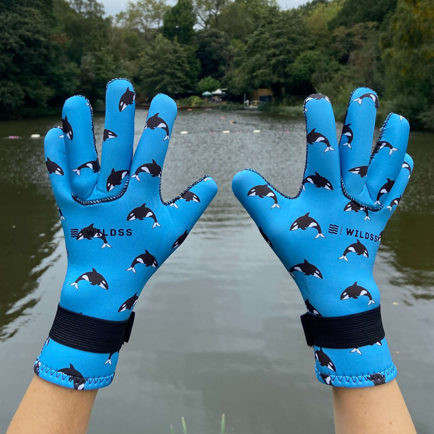 Neoprene Swimming Gloves in Orca