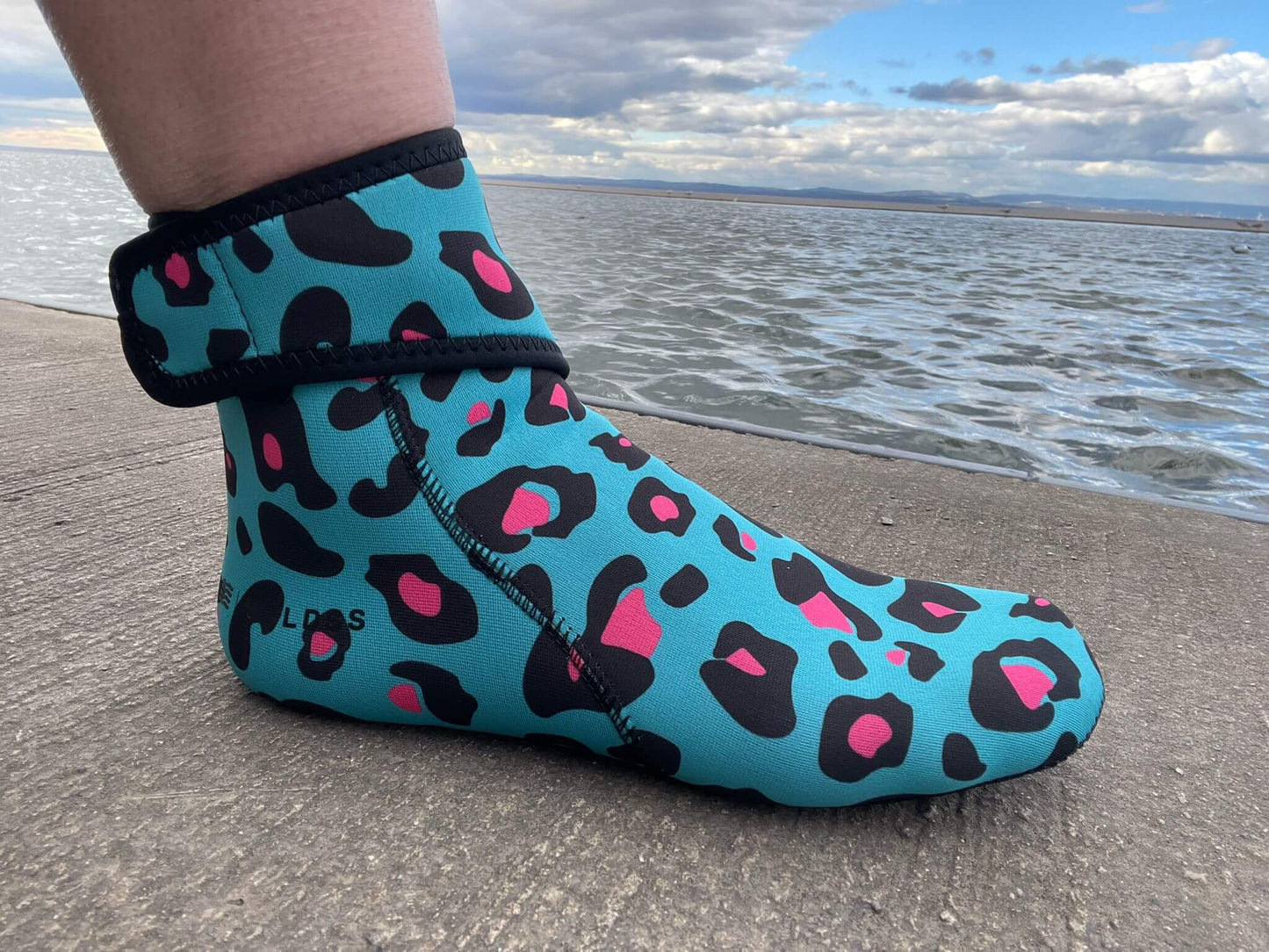 YULEX EasyOff™ Swimming Socks; Leopard